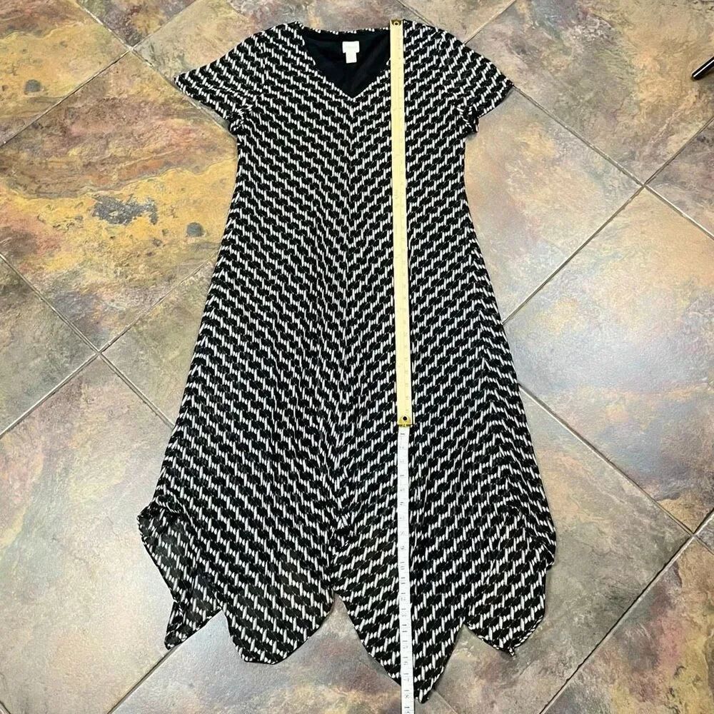 Chico’s Black and White Short Sleeve V-neck Maxi Dress 2 12 - Picture 4 of 9